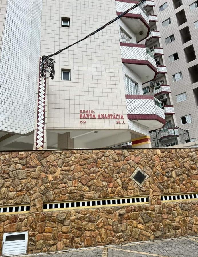 Apto A 50M Da Praia, Com Ar Condicionado, Wifi , Portaria 24H برايا جراندي المظهر الخارجي الصورة