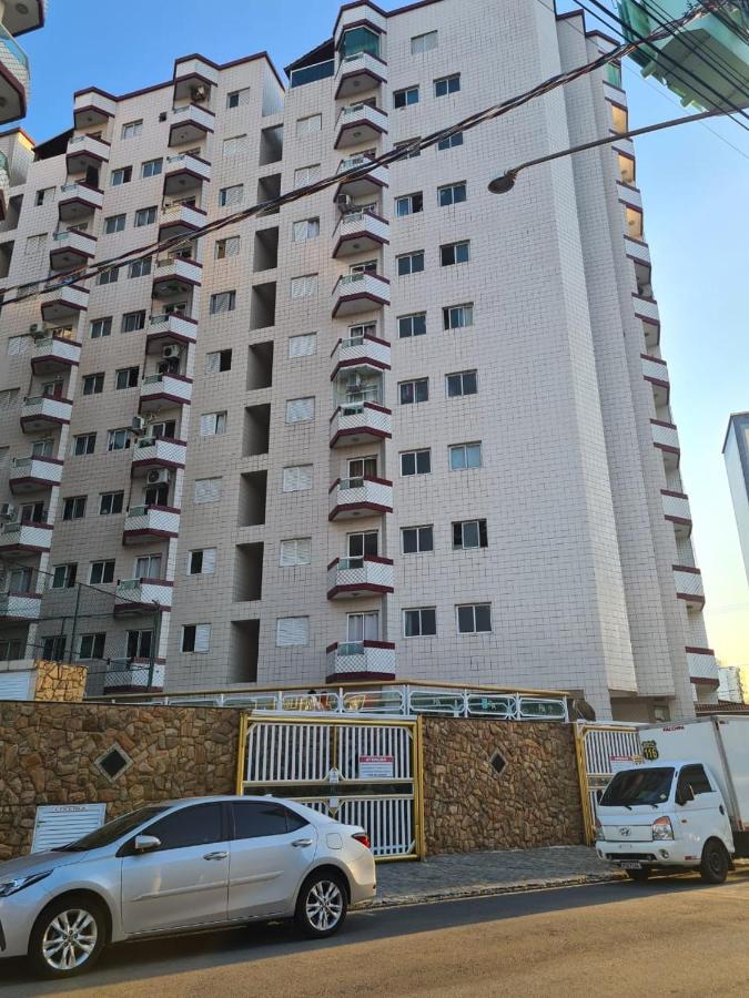Apto A 50M Da Praia, Com Ar Condicionado, Wifi , Portaria 24H برايا جراندي المظهر الخارجي الصورة