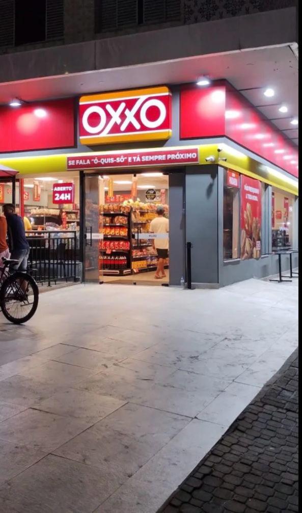 Apto A 50M Da Praia, Com Ar Condicionado, Wifi , Portaria 24H برايا جراندي المظهر الخارجي الصورة
