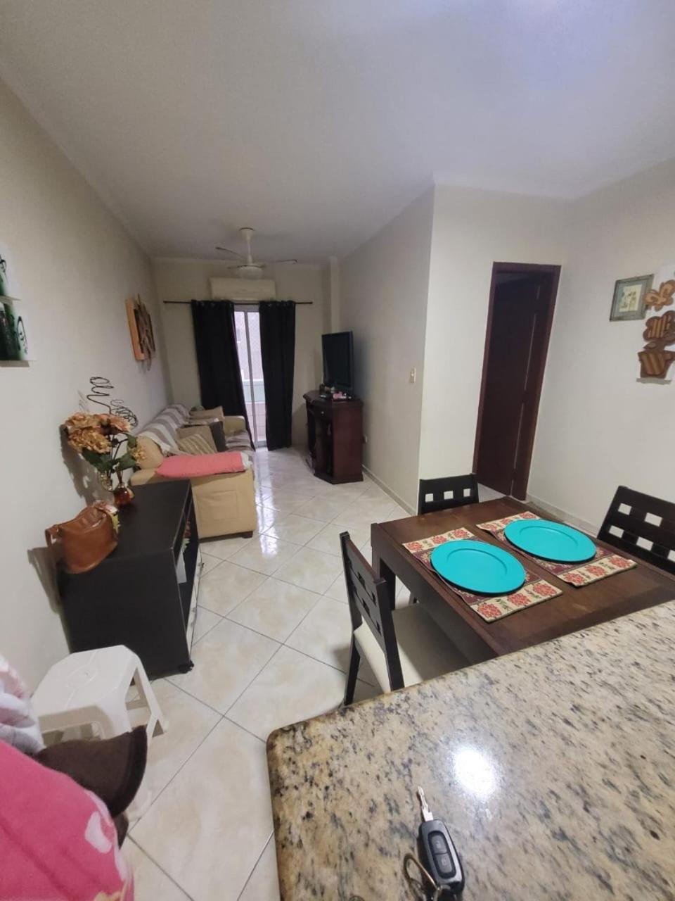 Apto A 50M Da Praia, Com Ar Condicionado, Wifi , Portaria 24H برايا جراندي المظهر الخارجي الصورة