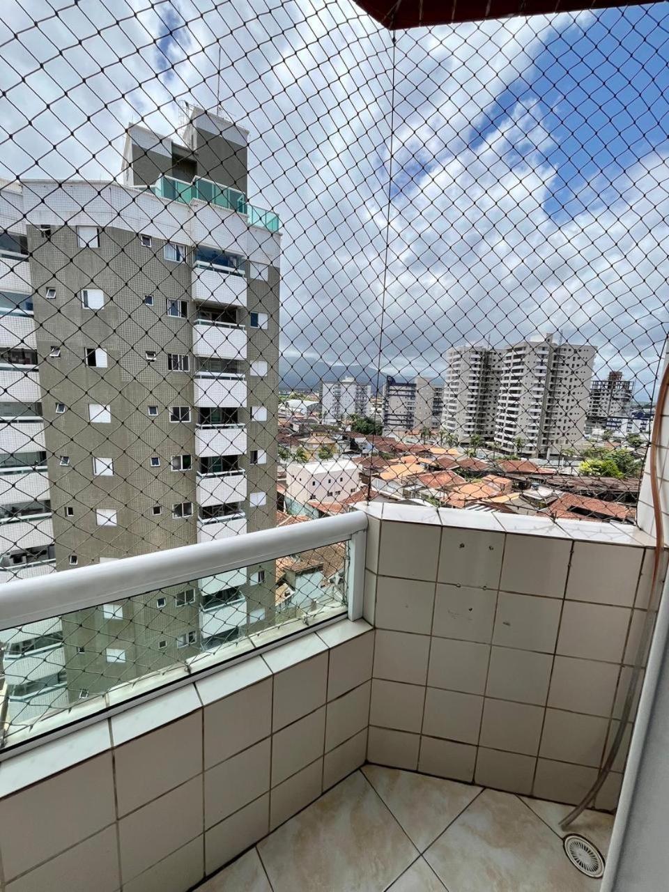 Apto A 50M Da Praia, Com Ar Condicionado, Wifi , Portaria 24H برايا جراندي المظهر الخارجي الصورة