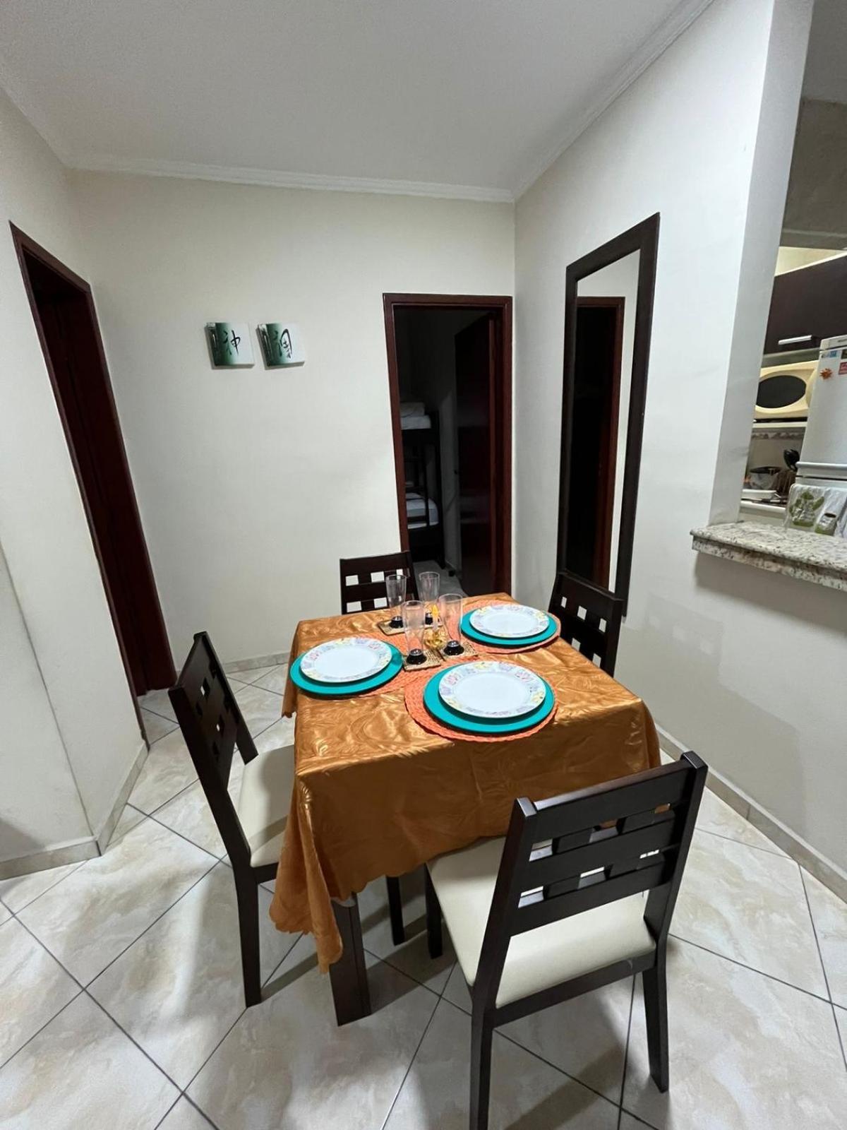 Apto A 50M Da Praia, Com Ar Condicionado, Wifi , Portaria 24H برايا جراندي المظهر الخارجي الصورة